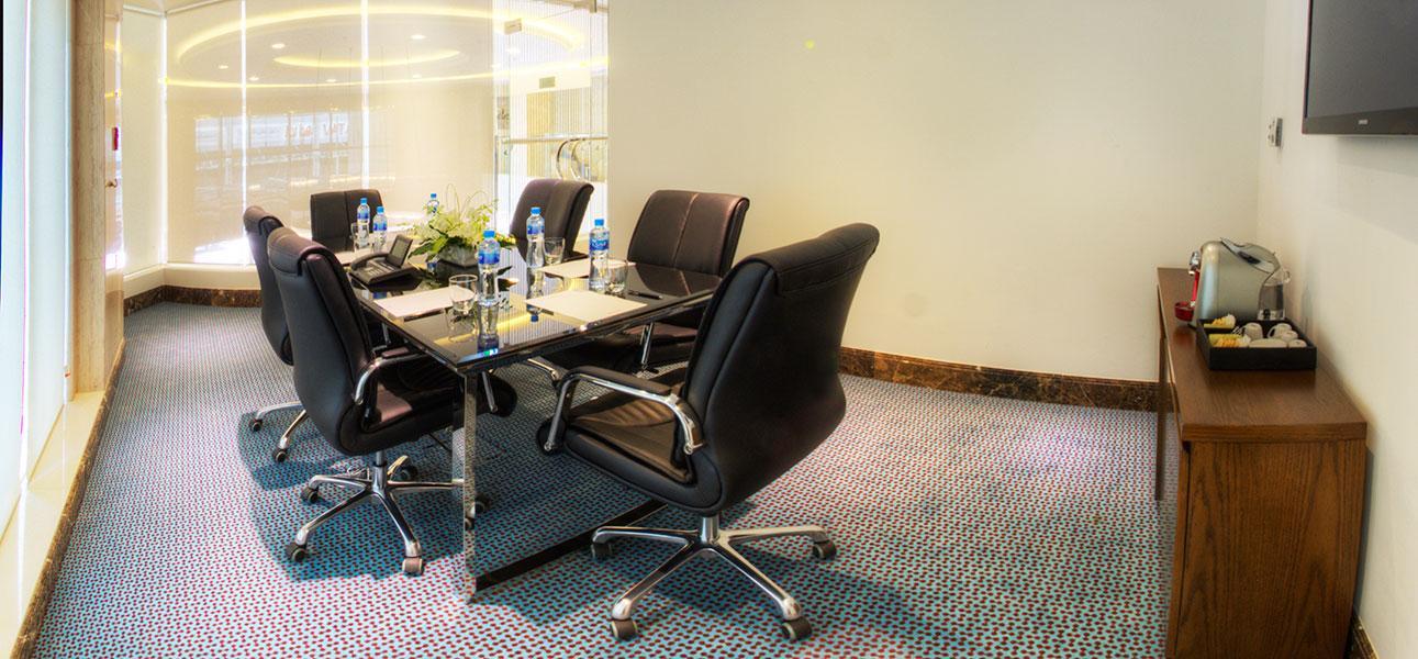 Somewhere Hotel Apartment Dubai Bagian luar foto