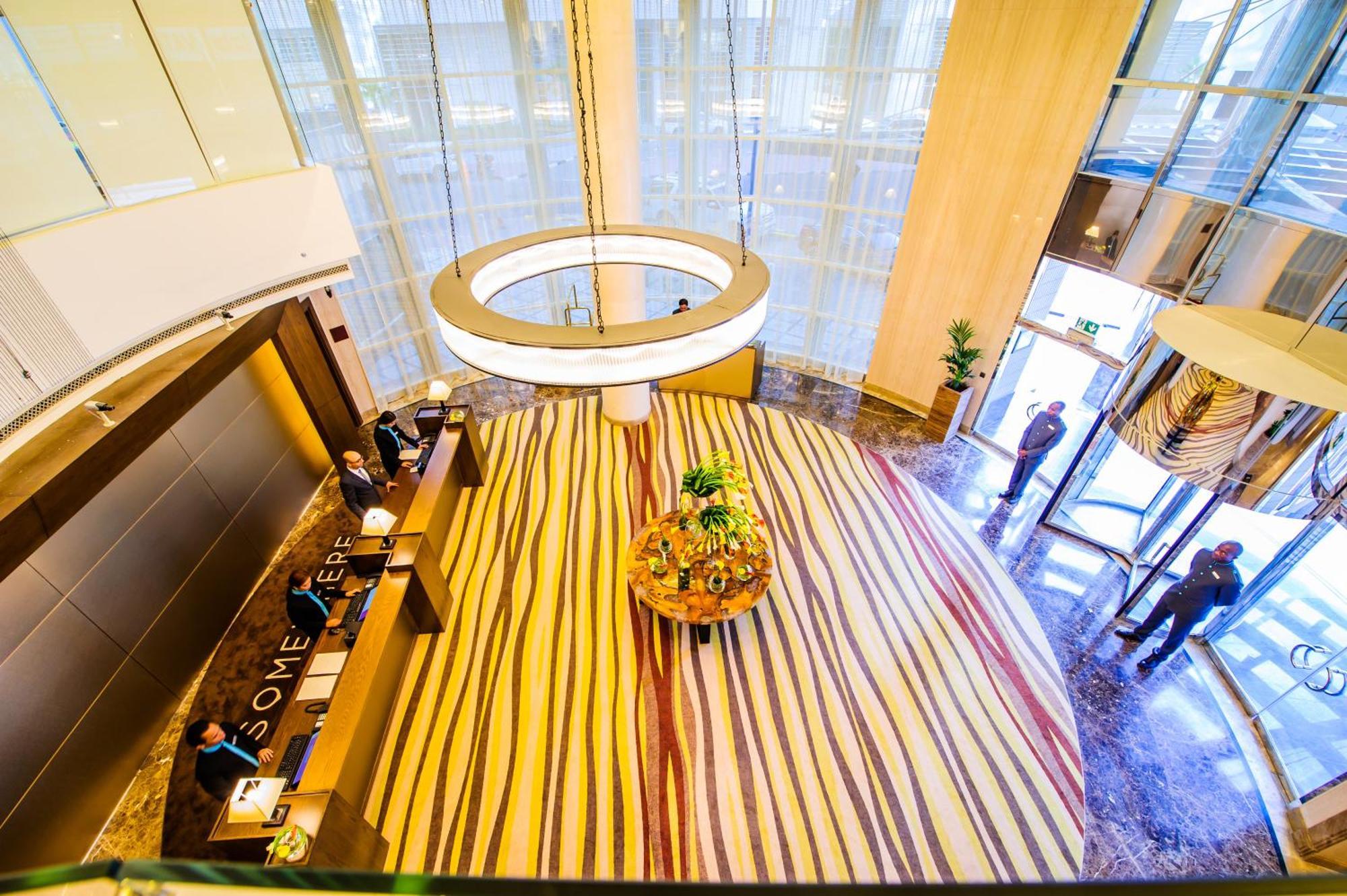 Somewhere Hotel Apartment Dubai Bagian luar foto