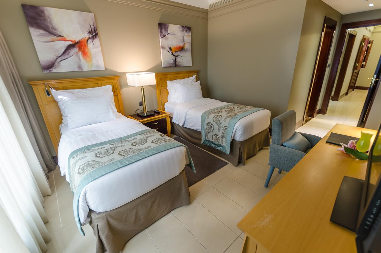 Somewhere Hotel Apartment Dubai Bagian luar foto
